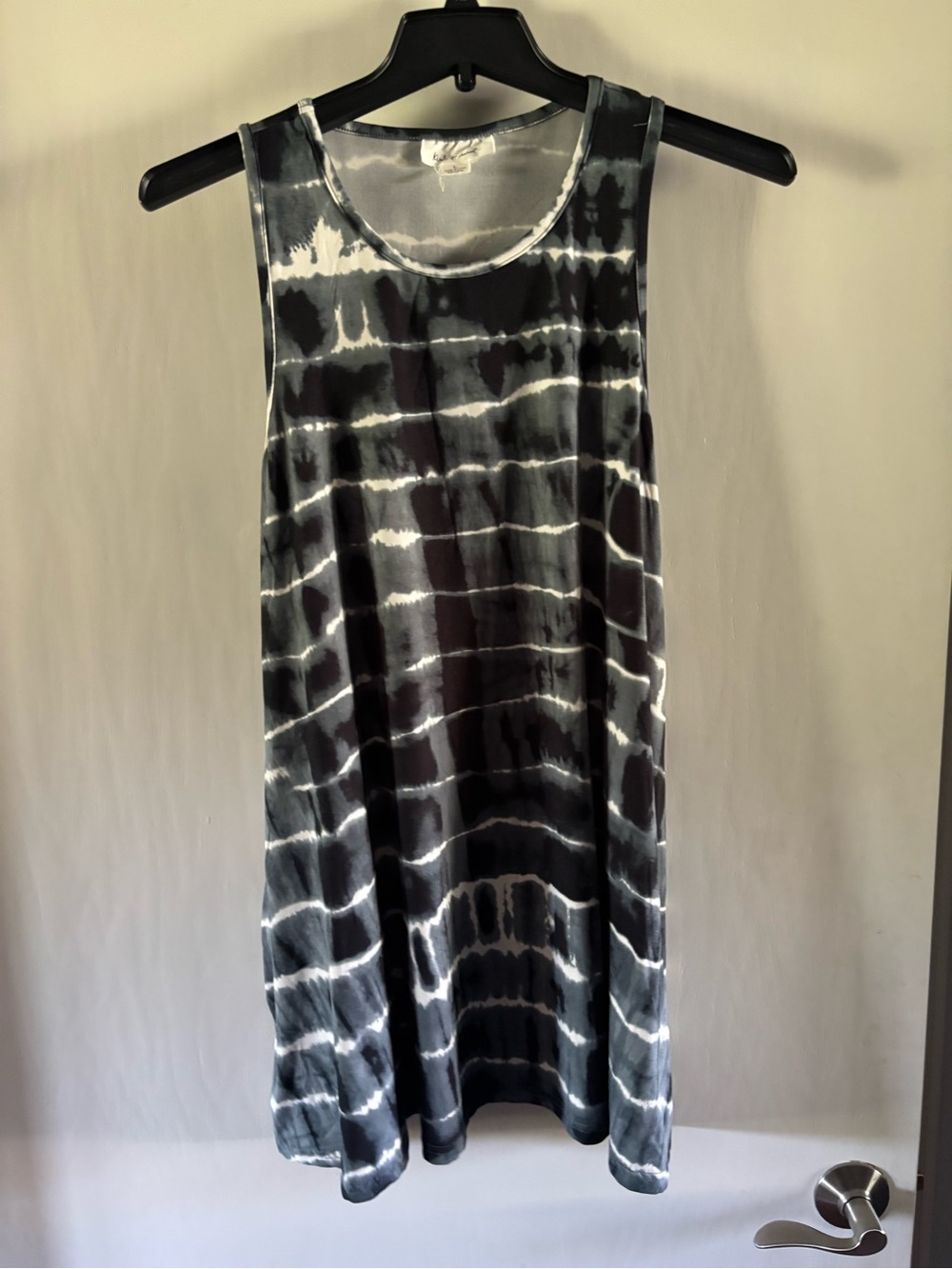 Sleeveless Tie-Dye Shift Dress - Black & White